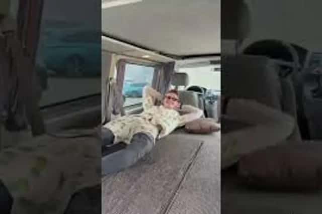 Volkswagen Transporter (2003) thumbnail 3