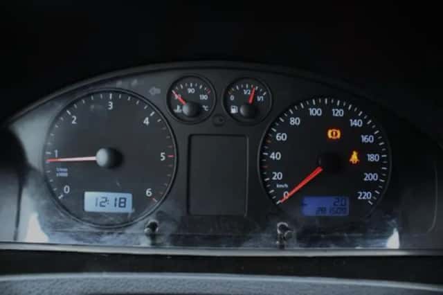 Volkswagen Transporter (2003) thumbnail 6