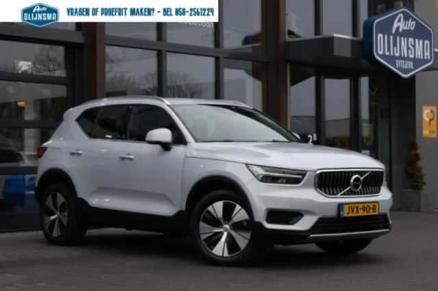 Volvo XC40 (2021) thumbnail 1