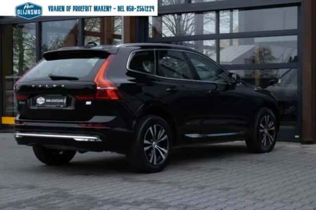 Volvo XC60 (2023) thumbnail 6