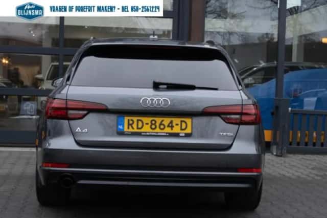 Audi A4 (2018) thumbnail 6