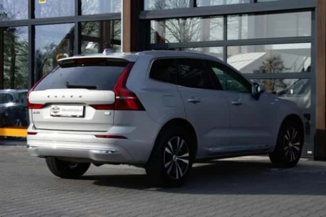 Volvo XC60 (2022) thumbnail 6