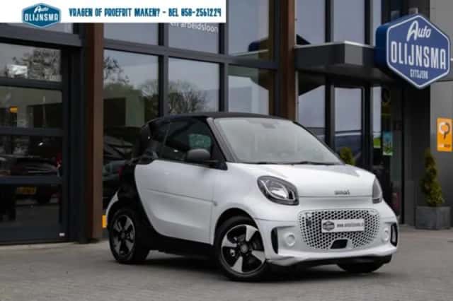 Smart Fortwo (2021) thumbnail 1