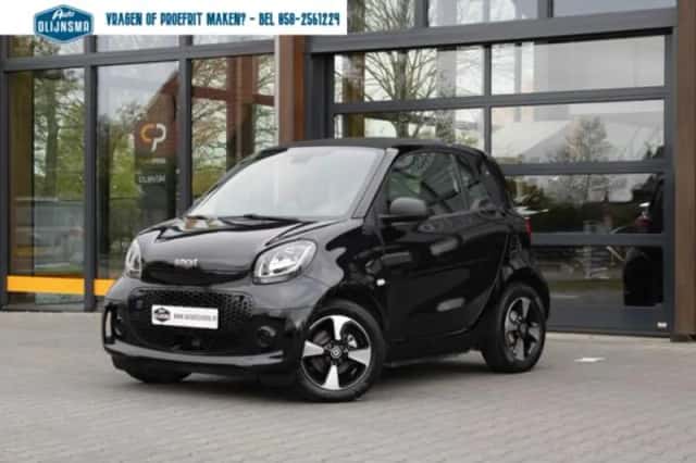 Smart Fortwo (2022) thumbnail 4