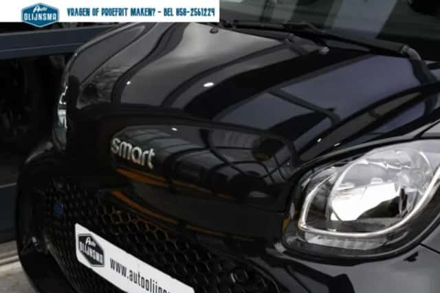 Smart Fortwo (2022) thumbnail 5