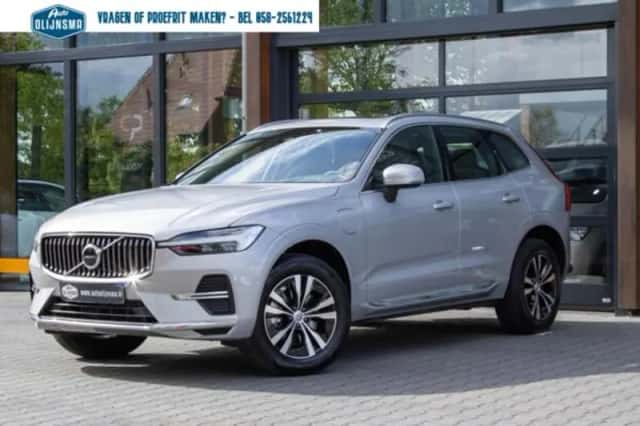 Volvo XC60 (2022) thumbnail 4
