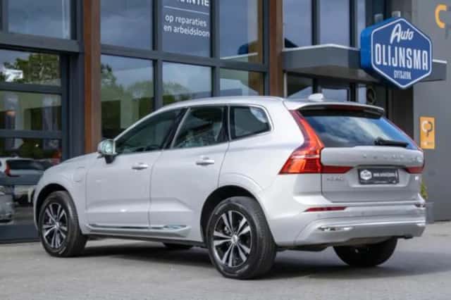 Volvo XC60 (2022) thumbnail 6