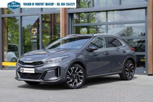 Kia XCeed (2023) thumbnail 4