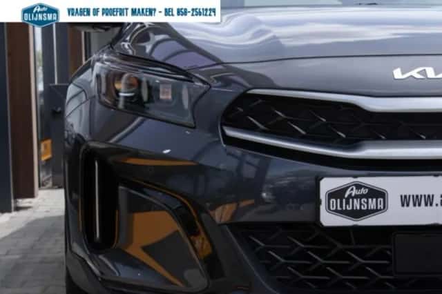 Kia XCeed (2023) thumbnail 6
