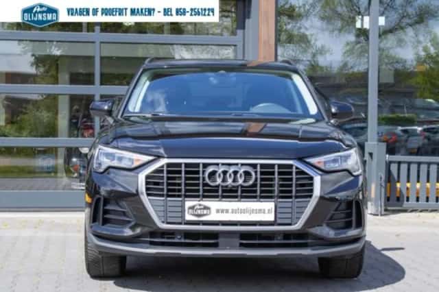 Audi Q3 (2022) thumbnail 3