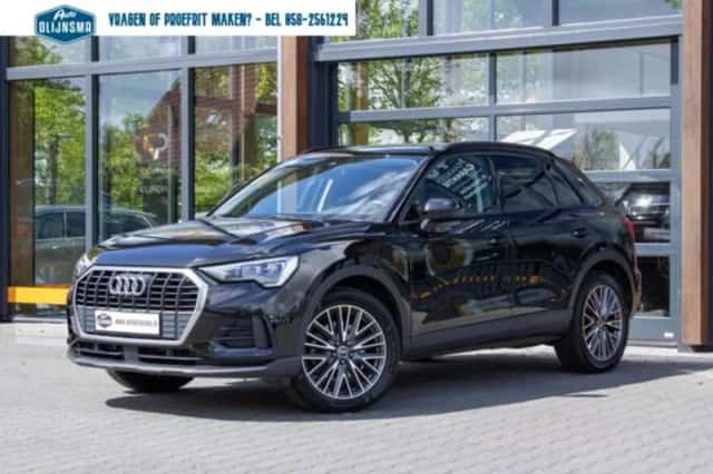 Audi Q3 (2022) thumbnail 4