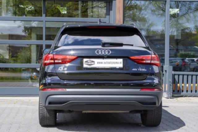 Audi Q3 (2022) thumbnail 6