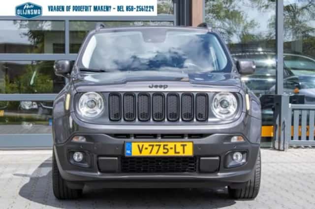 Jeep Renegade (2018) thumbnail 3