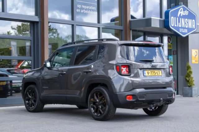Jeep Renegade (2018) thumbnail 6