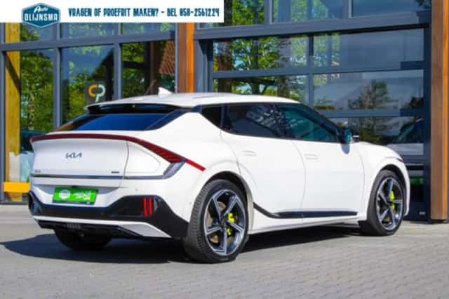 Kia EV6 (2024) thumbnail 5
