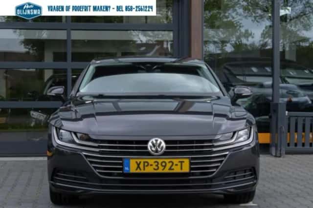 Volkswagen Arteon (2019) thumbnail 4
