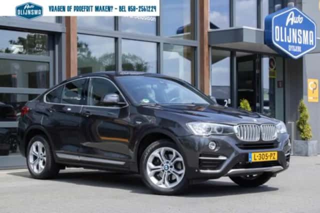 BMW X4 (2021) thumbnail 1