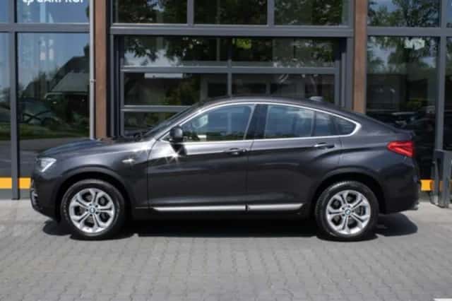 BMW X4 (2016) thumbnail 6