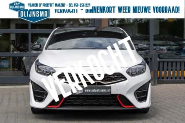 Kia Proceed (2022) thumbnail 3