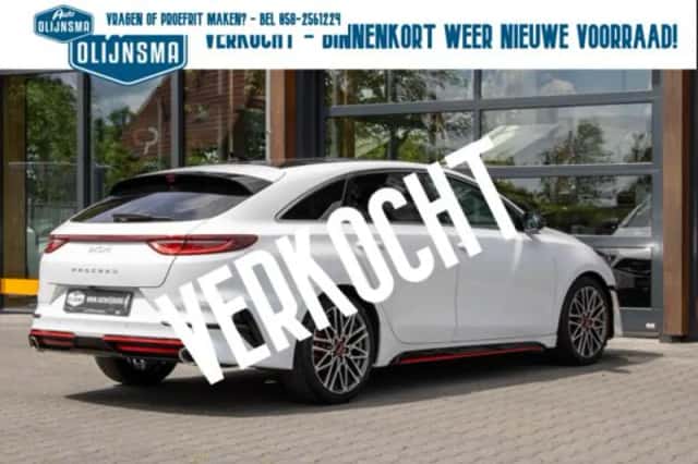 Kia Proceed (2022) thumbnail 5