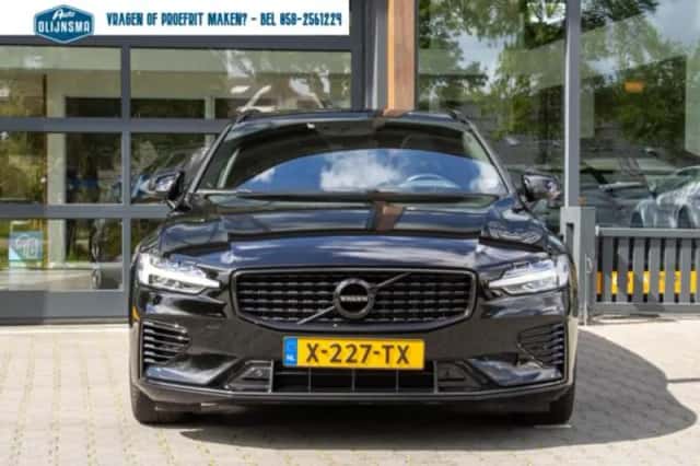Volvo V60 (2024) thumbnail 3