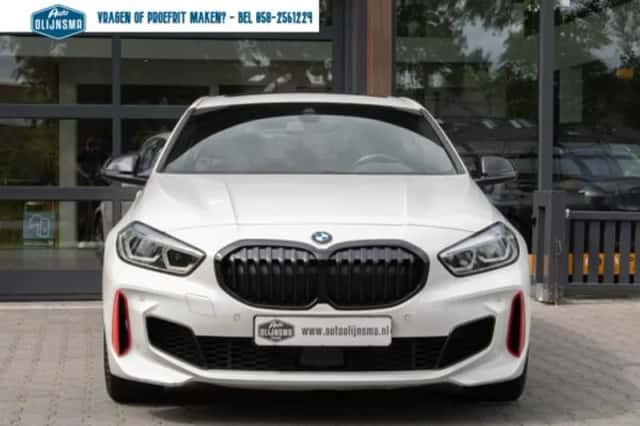 BMW 1-Serie (2023) thumbnail 3