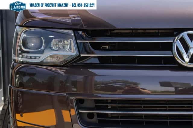 Volkswagen Transporter (2012) thumbnail 5
