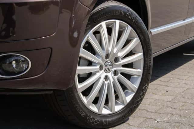 Volkswagen Transporter (2012) thumbnail 6
