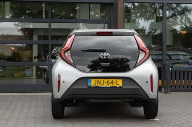 Toyota Aygo (2022) thumbnail 6