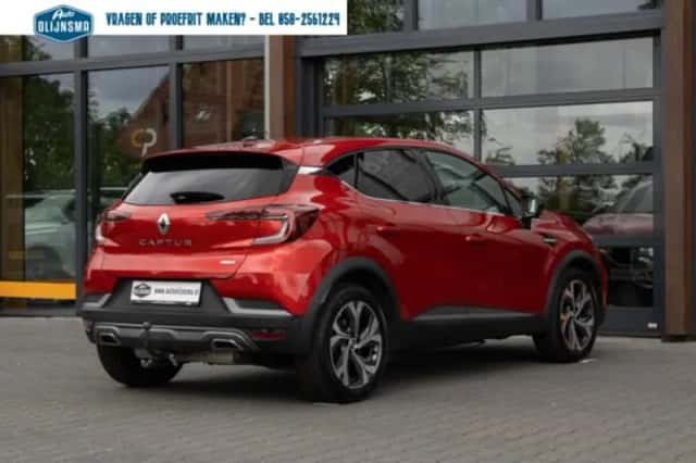Renault Captur (2022) thumbnail 5