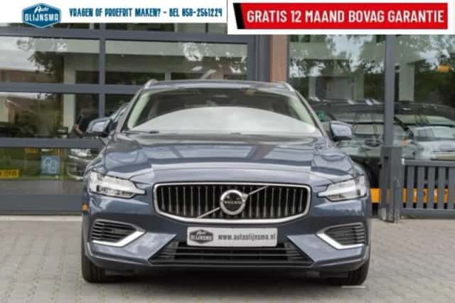 Volvo V60 (2023) thumbnail 2
