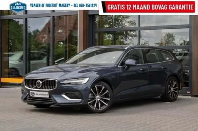 Volvo V60 (2023) thumbnail 3