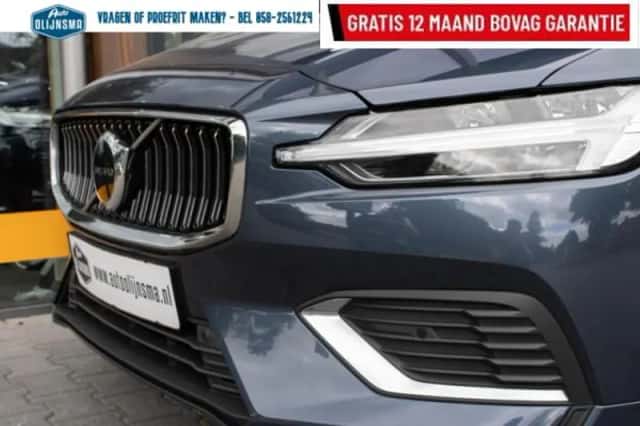 Volvo V60 (2023) thumbnail 4