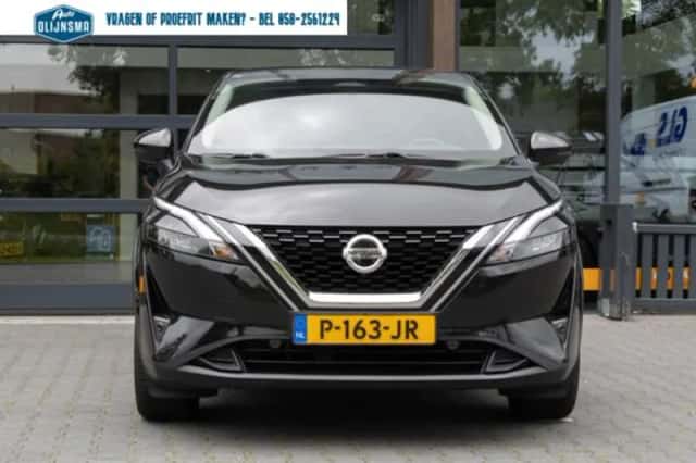 Nissan Qashqai (2022) thumbnail 3