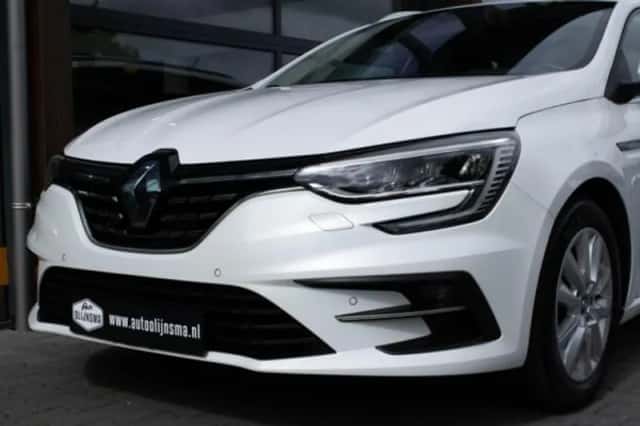 Renault Mégane (2022) thumbnail 6