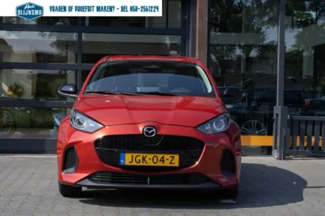 Mazda 2 (2025) thumbnail 2
