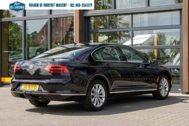 Volkswagen Passat (2016) thumbnail 4