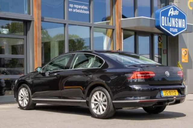 Volkswagen Passat (2016) thumbnail 6