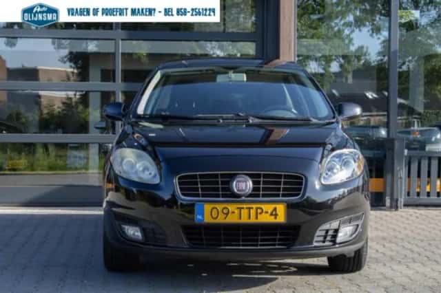 Fiat Croma (2012) thumbnail 2