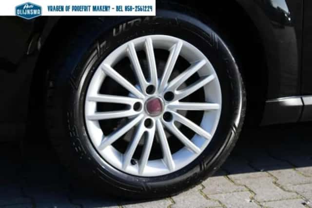 Fiat Croma (2012) thumbnail 4