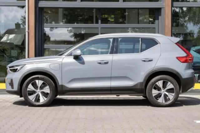 Volvo XC40 (2023) thumbnail 6
