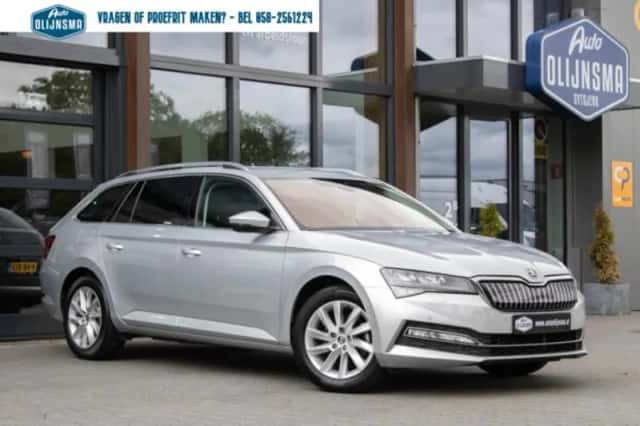Škoda Superb (2021) thumbnail 1