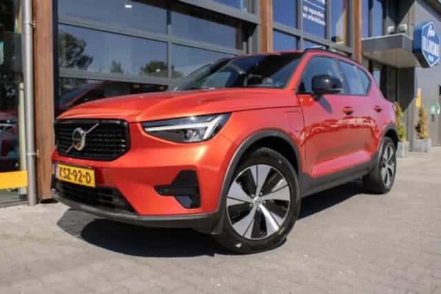 Volvo XC40 (2023) thumbnail 6