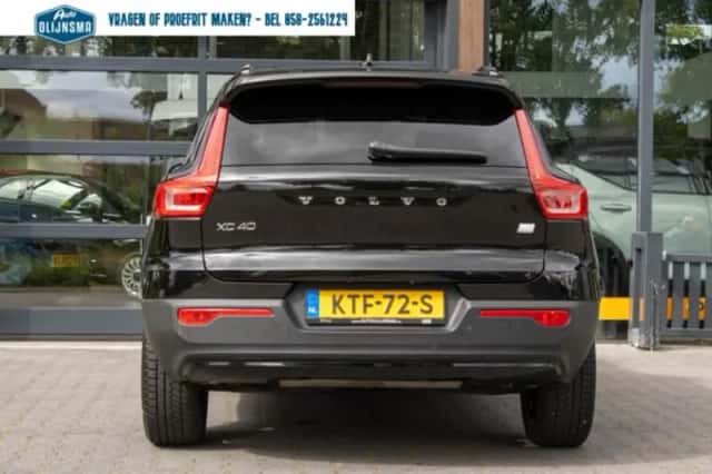 Volvo XC40 (2021) thumbnail 5