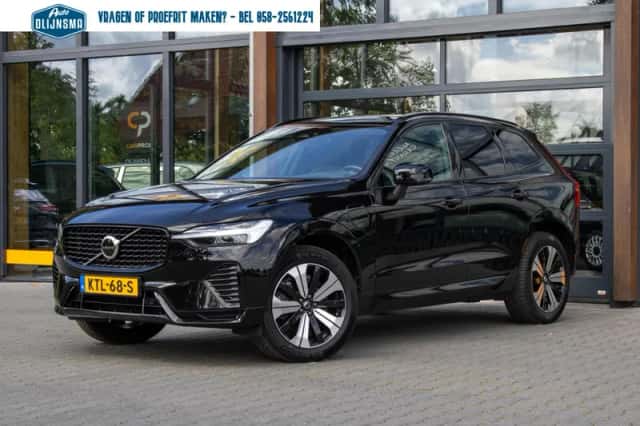 Volvo XC60 (2023) thumbnail 3