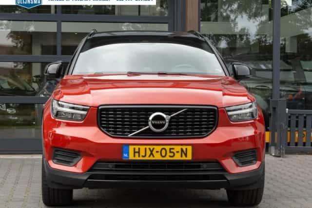Volvo XC40 (2022) thumbnail 2