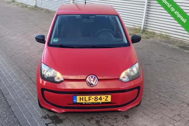 Volkswagen Up! (2011) thumbnail 4