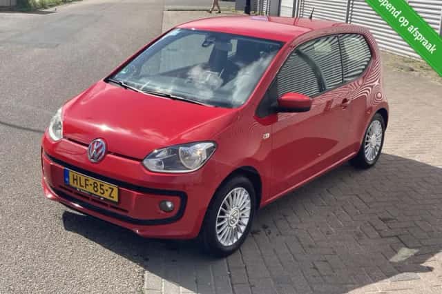 Volkswagen Up! (2012) thumbnail 2