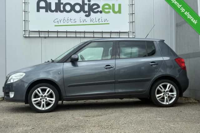 Škoda Fabia (2007) thumbnail 3