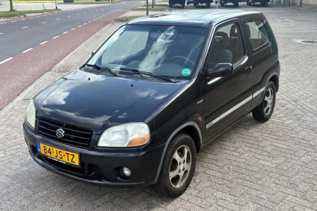 Suzuki Ignis (2002) thumbnail 2